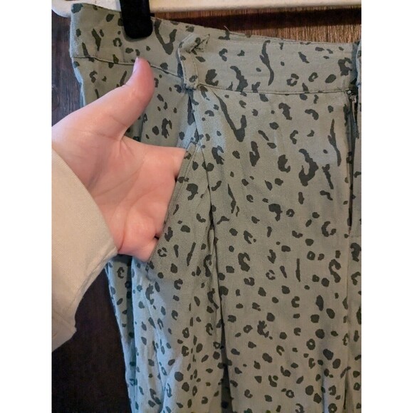 Michael Stars Large Animal Print Pants - Picture 2 of 8
